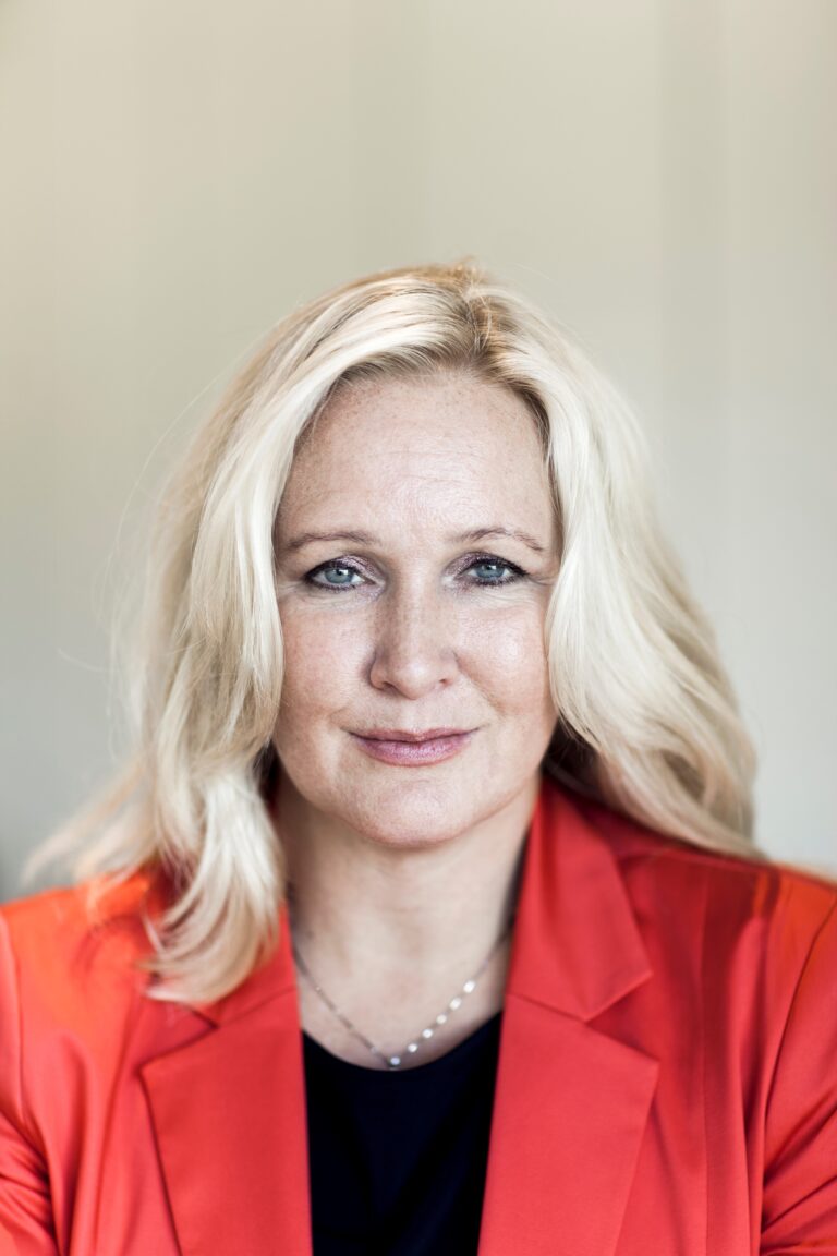 Read more about the article Omställning och förändringsledning – hot eller möjlighet?